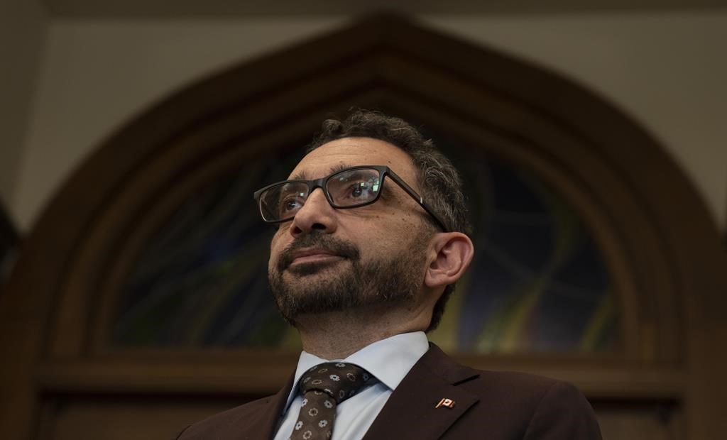 Omar Alghabra quittera le conseil des ministres, Helena Jaczek sans doute aussi