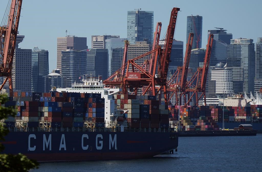 C.-B.: l'incertitude plane sur les ports après le retrait de l'avis de grève