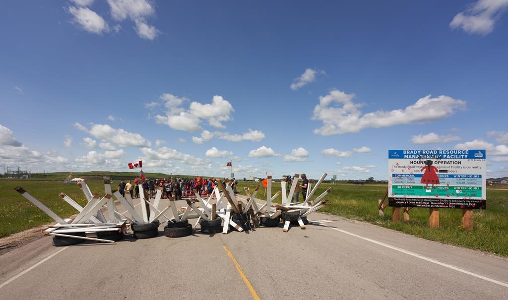 Une injonction temporaire accordée pour arrêter le blocage d'une décharge de Winnipeg