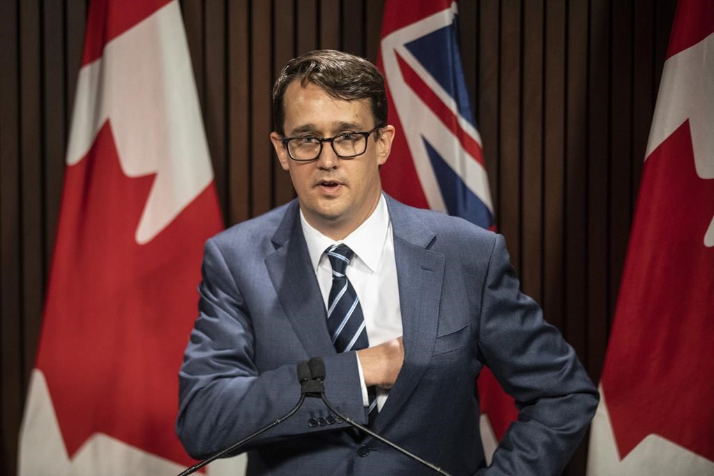 L'Ontario investit 2,6 M $ dans la formation à l'emploi de 300 immigrants ou déplacés