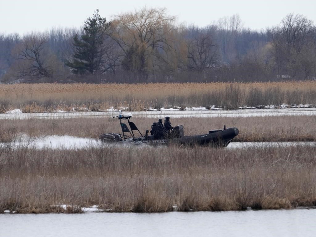 La police d'Akwesasne arrête 13 personnes qui auraient tenté de passer aux É.-U.