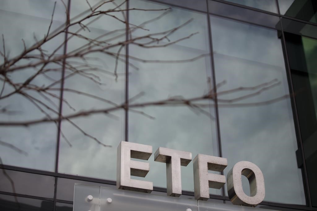 Le syndicat du personnel enseignant de l'élémentaire tiendra un vote de grève
