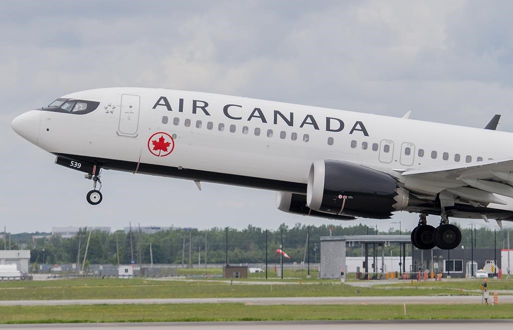 Incendies à Hawaï: un avion d'Air Canada ramène des Canadiens coincés à Maui