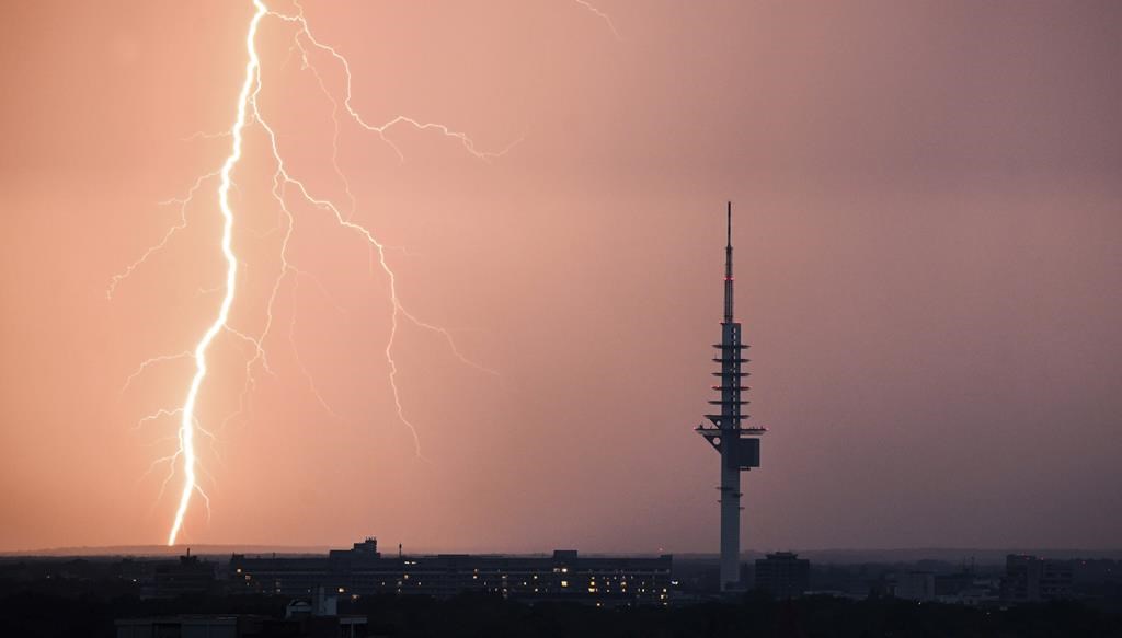 Sud et centre du Québec: Environnement Canada a émis des veilles d'orages violents