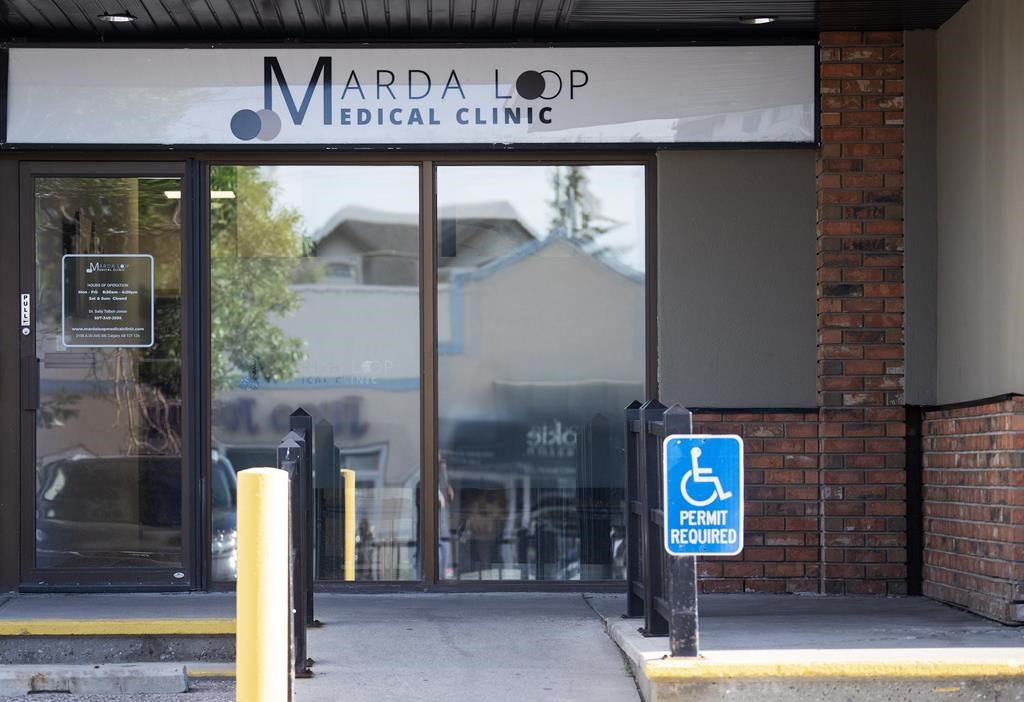 Une clinique médicale albertaine renonce à facturer des soins aux patients