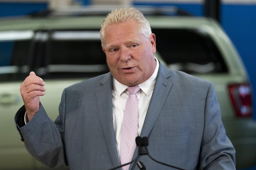 Ford fait toujours confiance à Steve Clark, épinglé par le commissaire à l'intégrité
