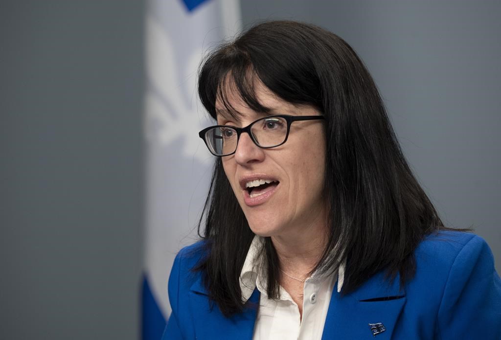 LeBel prête à élaguer ses demandes et invitent les syndicats à en faire autant
