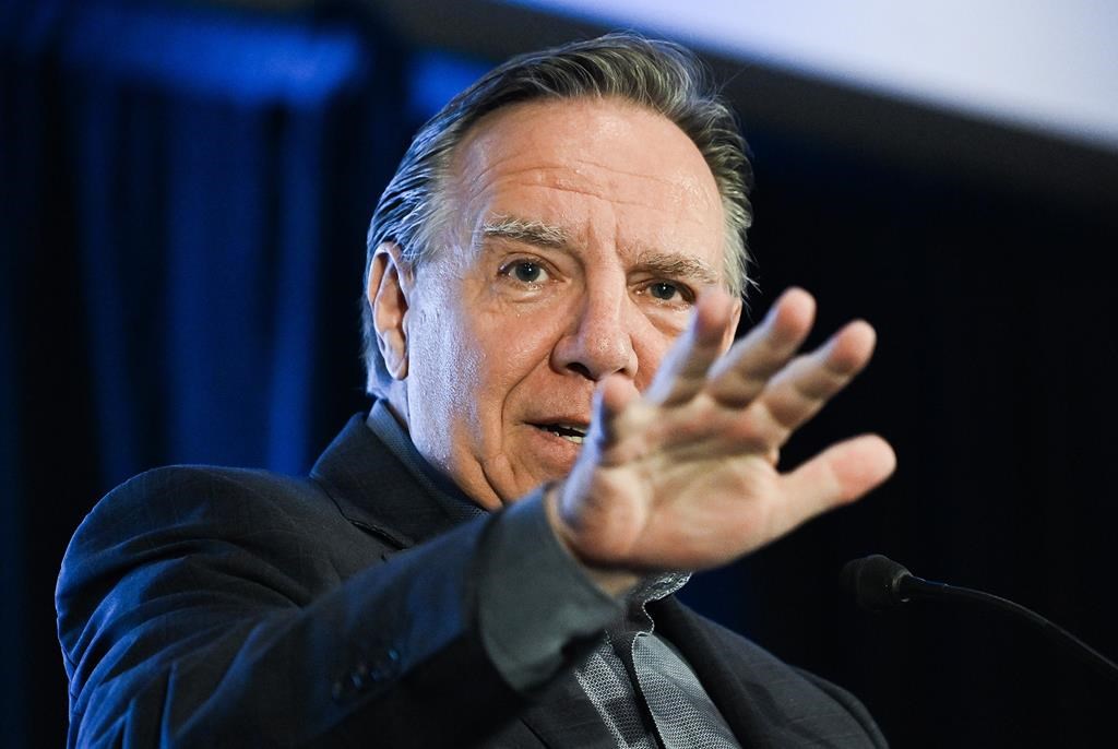 Legault lance un appel au calme en mettant toutes les parties sur le même pied