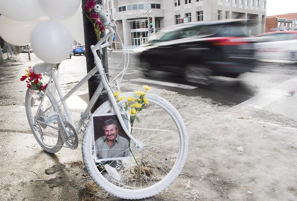 Vélo fantôme Montréal devient Souliers et vélos fantôme Québec