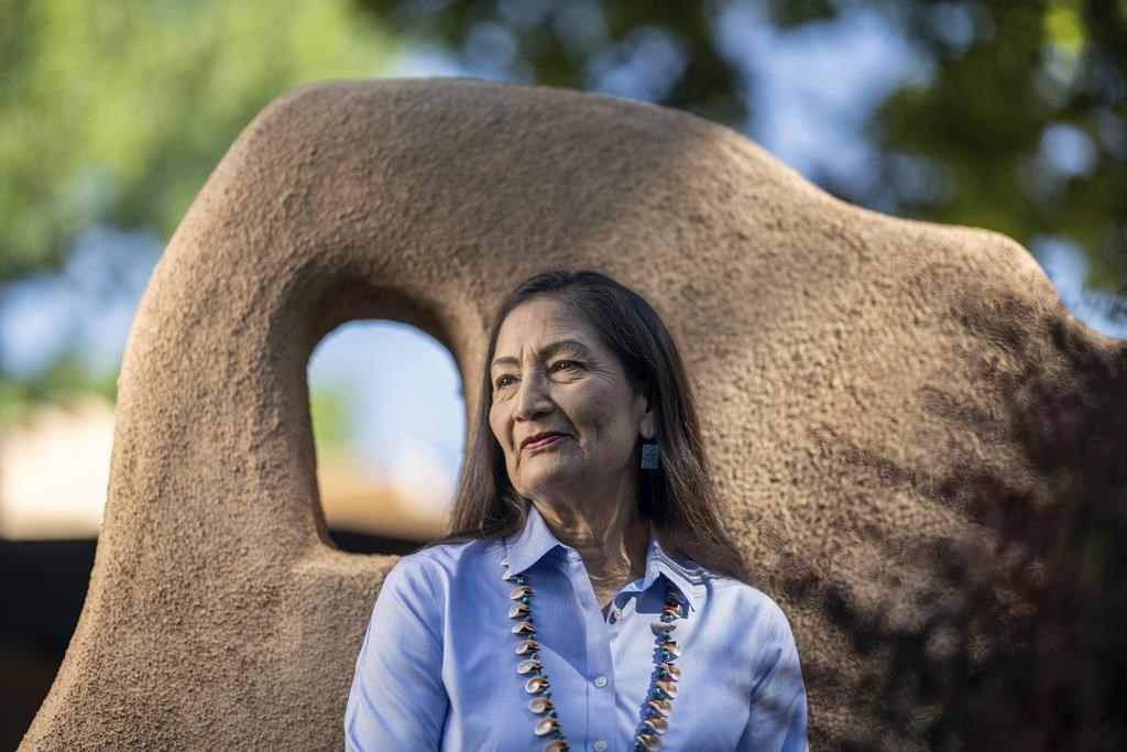 La secrétaire à l'Intérieur, Deb Haaland,au Canada pour discuter d'enjeux autochtones