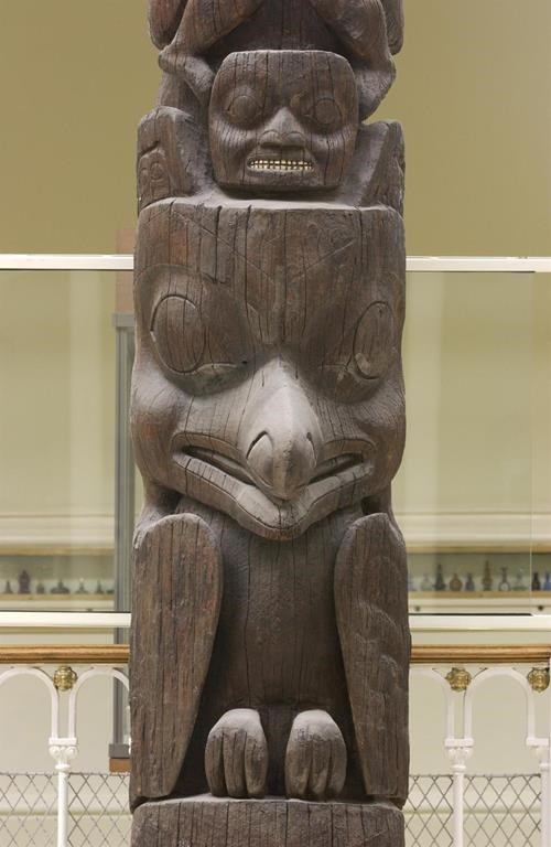 C.-B.: un totem volé de retour auprès de sa communauté près de 100 ans plus tard