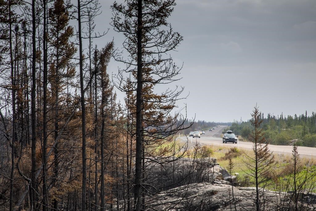 La pluie s'abat enfin sur Hay River, aux Territoires du Nord-Ouest