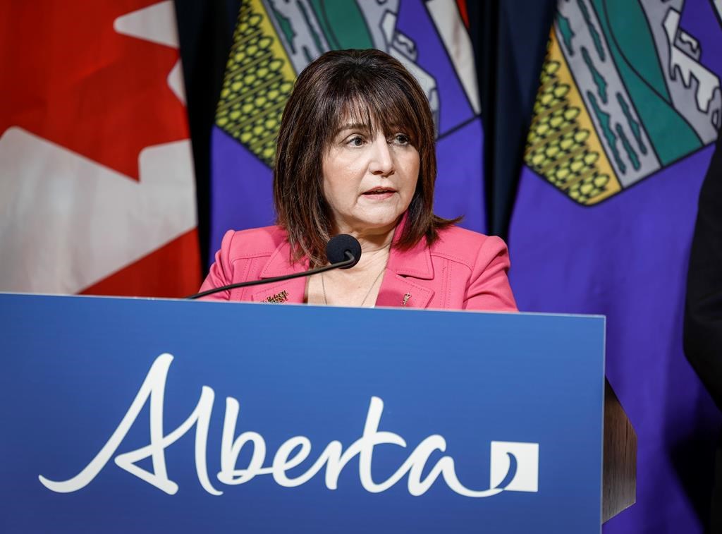 L'entreprise au cœur de l'éclosion d'E. coli à Calgary aurait travaillé sans permis