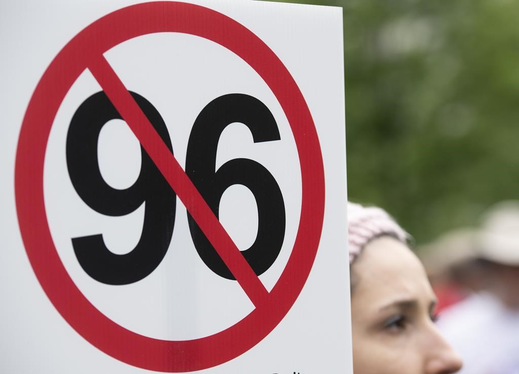 Deux municipalités interpellent les tribunaux pour être exemptées de la loi 96