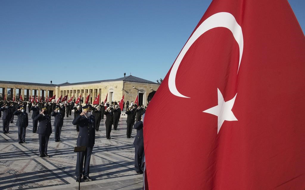 Un haut diplomate de la Turquie déplore l'embargo du Canada sur les armes