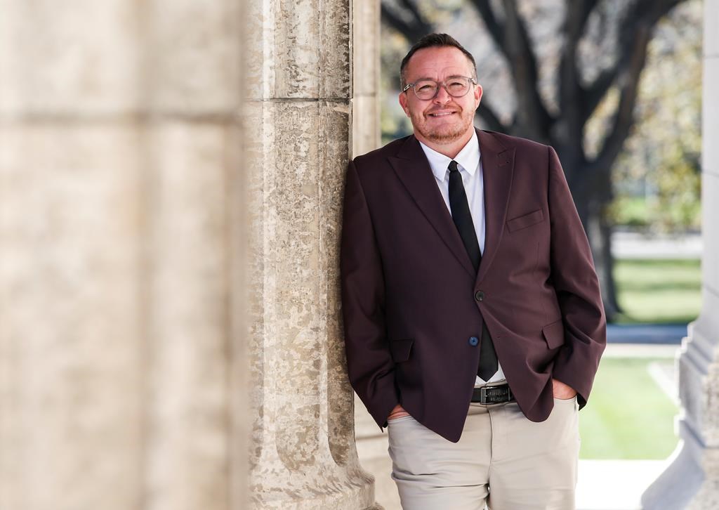 Un député transgenre du Manitoba veut «amplifier les voix» généralement pas entendues
