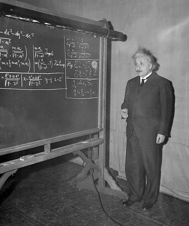 Einstein avait raison: l'antimatière tombe sous l'effet de la gravité