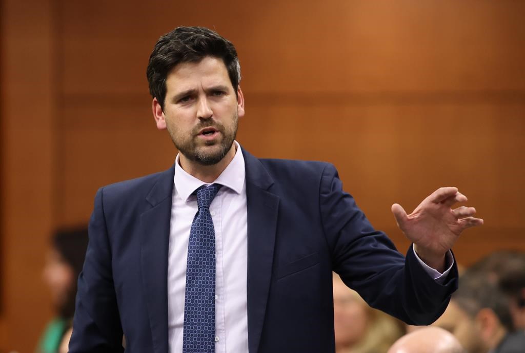 Ottawa pourrait agir, par la fiscalité, sur les locations à court terme, selon Fraser
