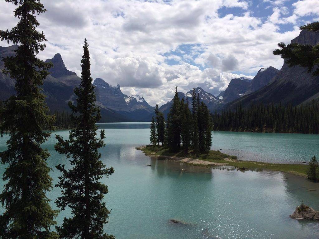 Alberta: une troisième Première Nation veut un accès au parc national Jasper