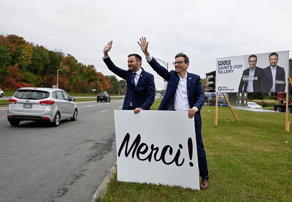 Le nouvel élu péquiste Pascal Paradis remercie ses électeurs