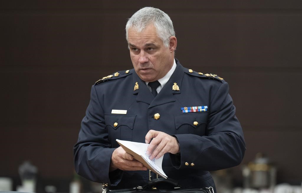 Haut-gradés unilingues: le grand patron de la GRC convoqué en comité parlementaire