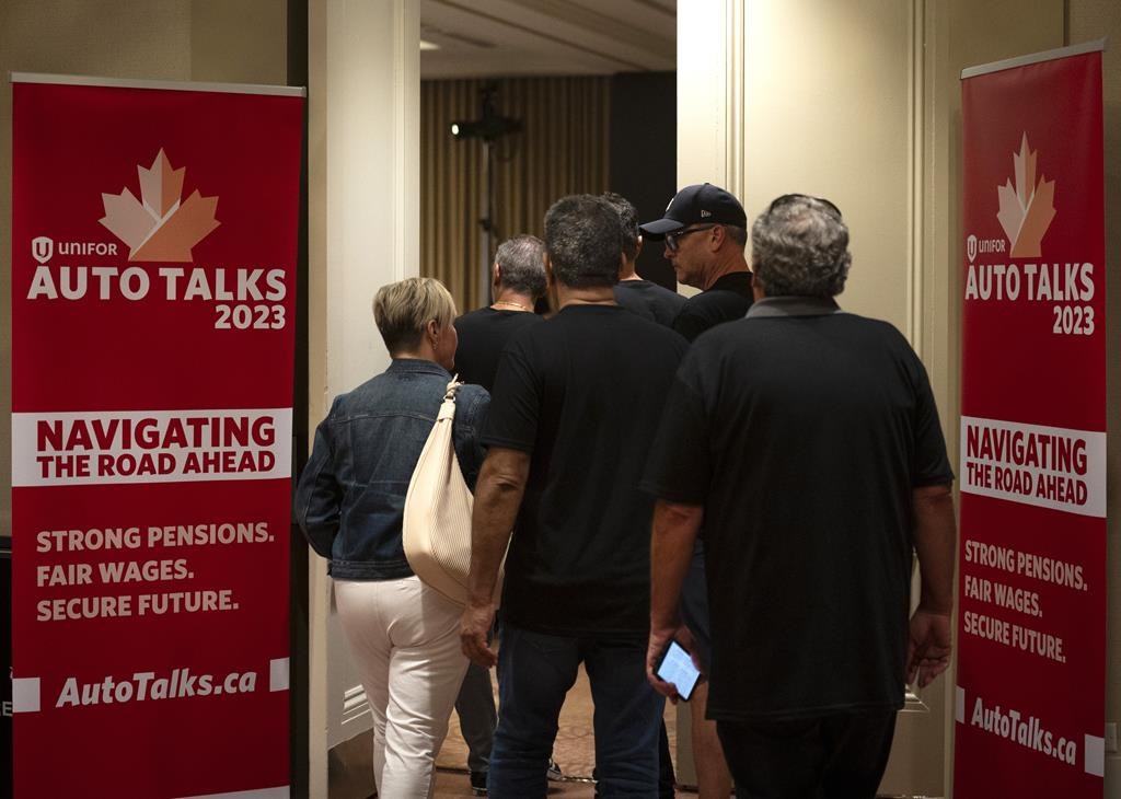 Les négociations entre Unifor et Stellantis approchent de la date limite d'une grève