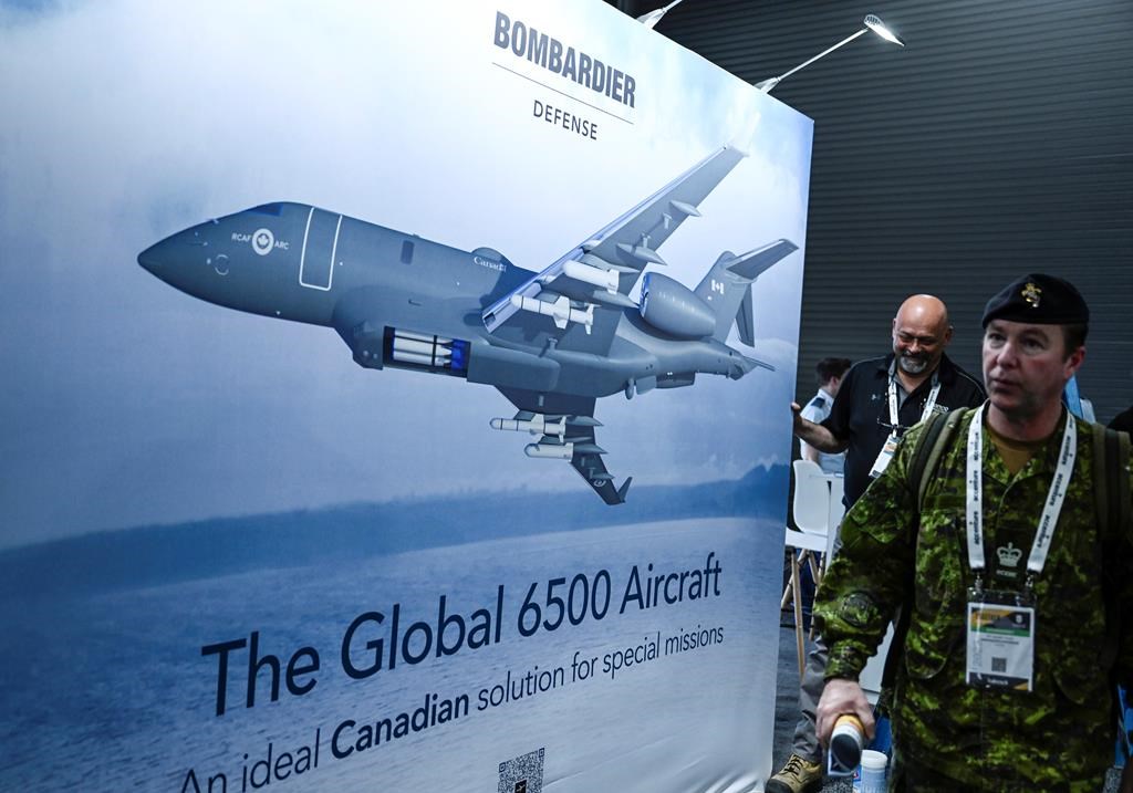 Un comité des Communes demande à Ottawa un appel d'offres pour des avions militaires