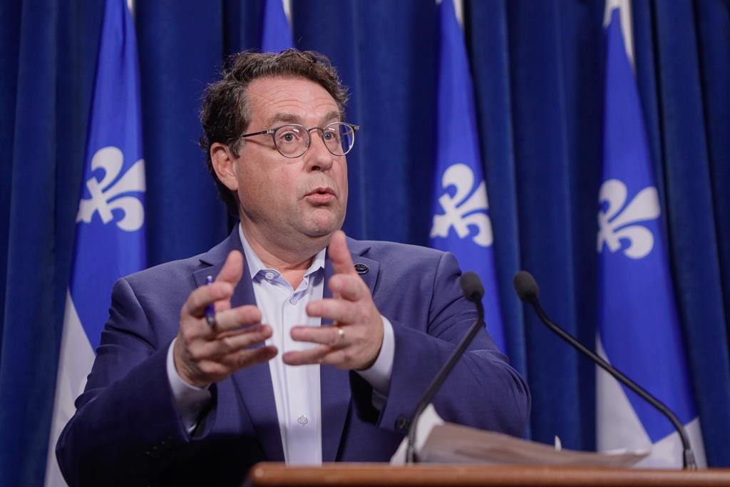 Drainville veut que les élèves poursuivent leurs apprentissages pendant la grève