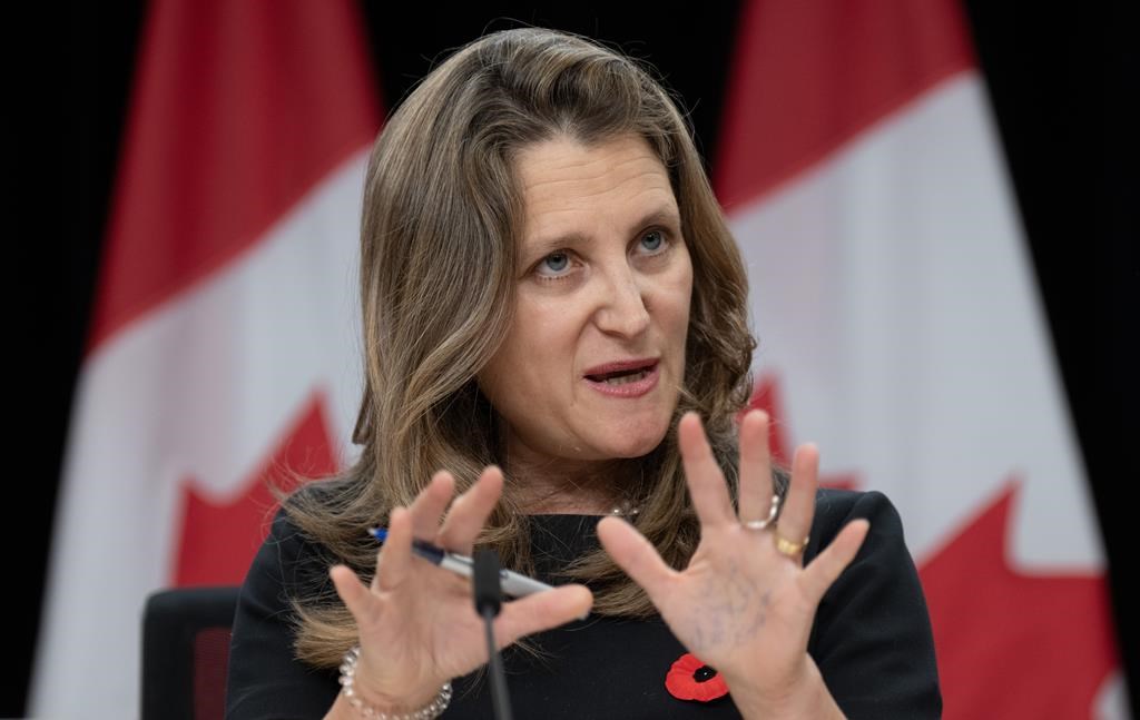Freeland présentera un énoncé économique au milieu de la tourmente