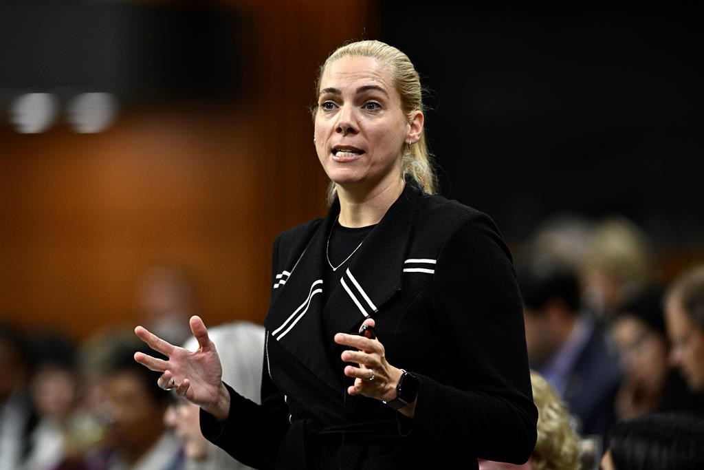 Pascale St-Onge a espoir de renverser la tendance à la décroissance dans les médias