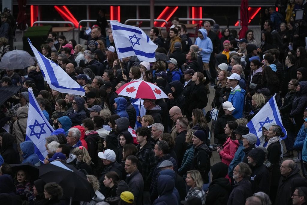 La Colombie-Britannique et l'Ontario applaudies pour leurs cours sur l'Holocauste