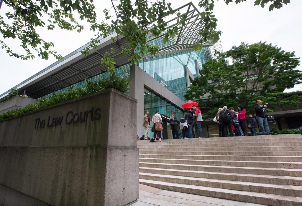 Une personne aurait apporté une arme dans un procès pour meurtre à Vancouver
