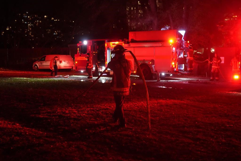 Les villes signalent plus de campements d'itinérants - et plus d'incendies