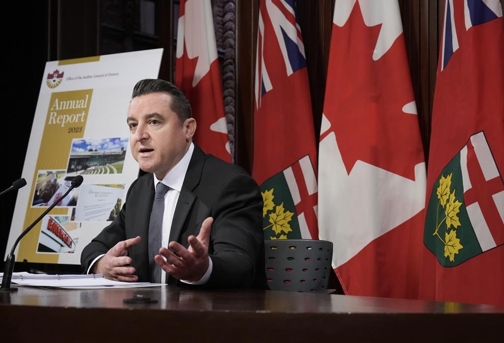 L'Ontario n'avait pas de stratégie pour prévenir les fermetures d’urgences, dit le VG