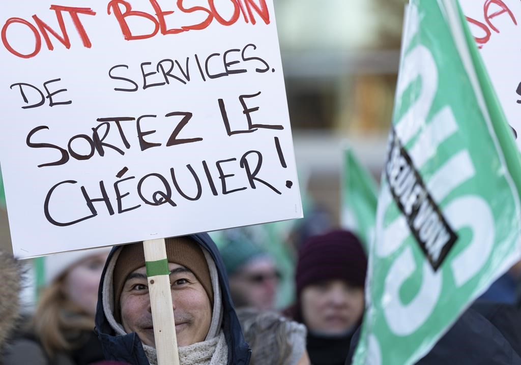 Grève: les quatre du front commun analysent la situation en instance