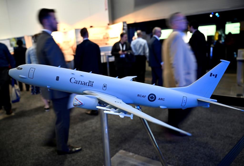 Bombardier ne poursuivra pas Ottawa pour avoir accordé un contrat unique à Boeing
