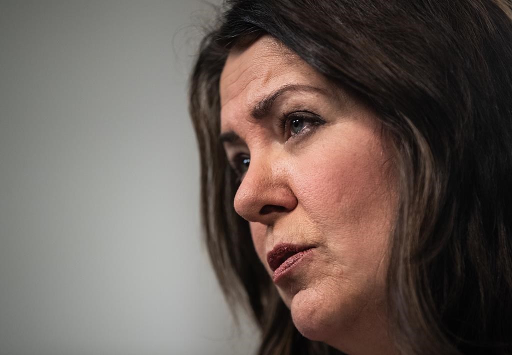 L'Alberta exigera le consentement des parents pour changer de nom ou pronom à l'école