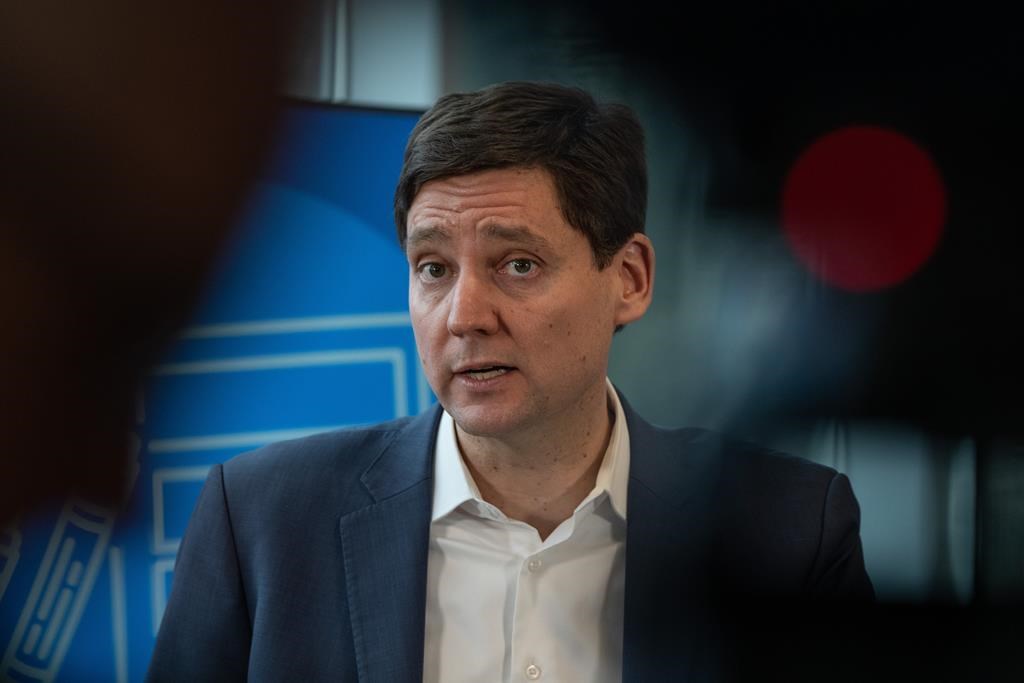 La C.-B. va limiter l'utilisation des cellulaires à écoles pour protéger les enfants