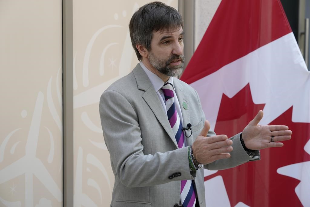 Ottawa investit dans la recherche environnementale à l'Université de Sherbrooke