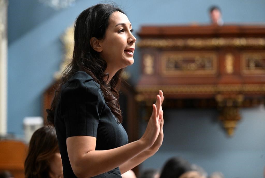 Chefferie libérale: Marwah Rizqy assure que son téléphone sonne