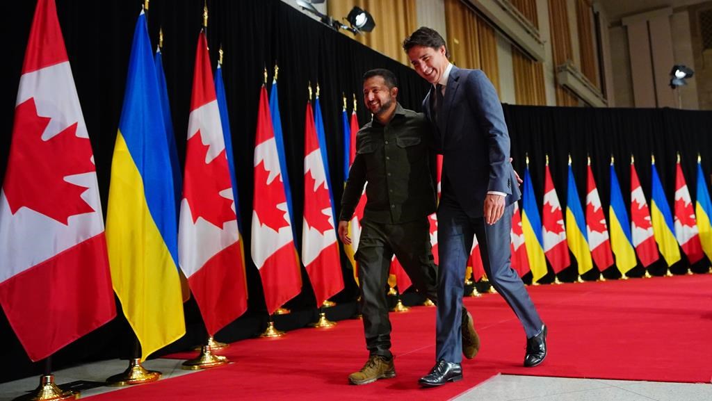 Justin Trudeau et Volodymyr Zelensky s'entretiennent au téléphone pour le Nouvel An