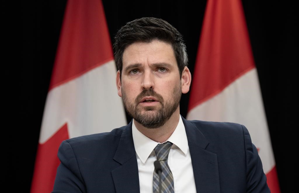 Ottawa offrira des prêts à faible taux pour construire des logements étudiants