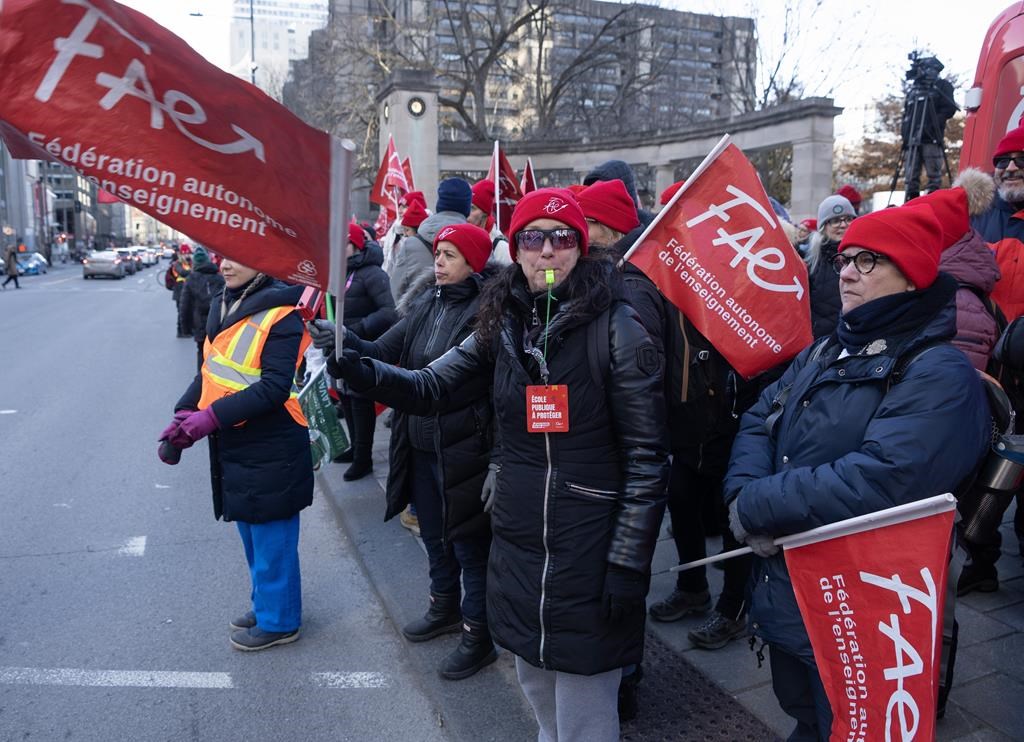 FAE: des syndiqués de l'est de Montréal entérinent l'accord de principe avec Québec