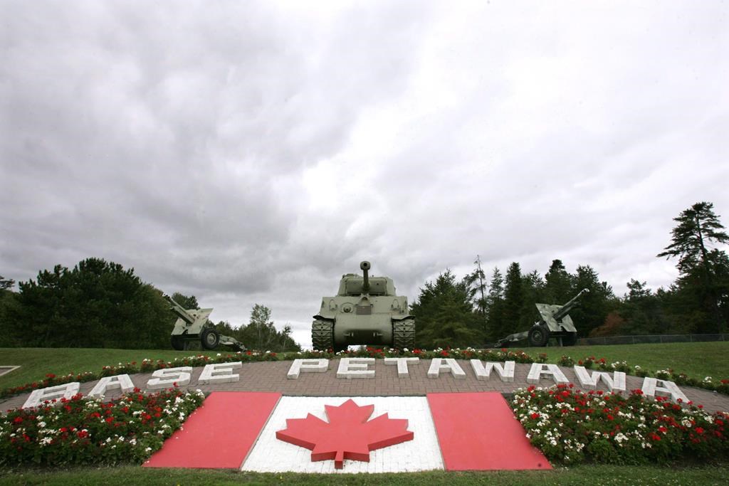Deux militaires de la base de Petawawa, en Ontario, sont accusés de trafic de drogue