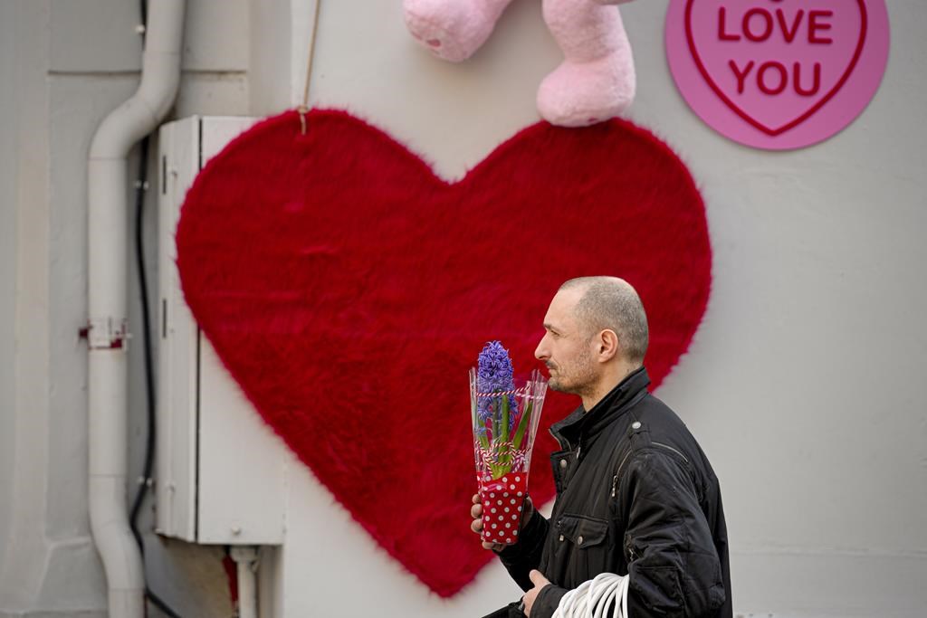 La plupart des Canadiens ont une vision romantique de l'intimité, selon une étude