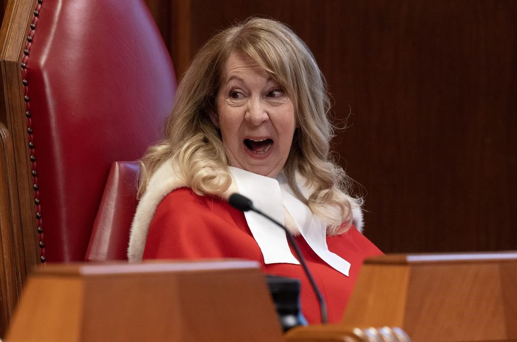 La nouvelle juge à la Cour suprême, Mary Moreau, veut elle aussi mieux communiquer