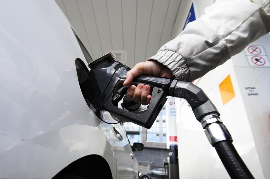 Le fédéral réduit l'argent octroyé aux entreprises grâce à la tarification du carbone