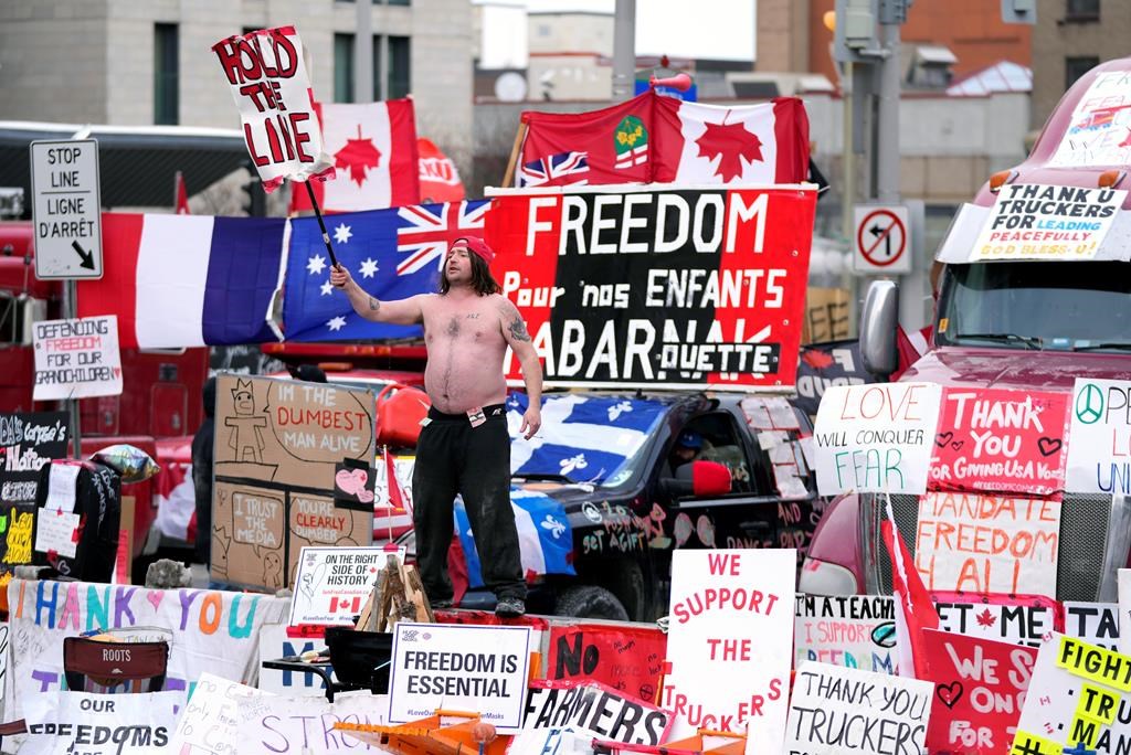 Des participants au «convoi» veulent souligner l'anniversaire samedi à Ottawa