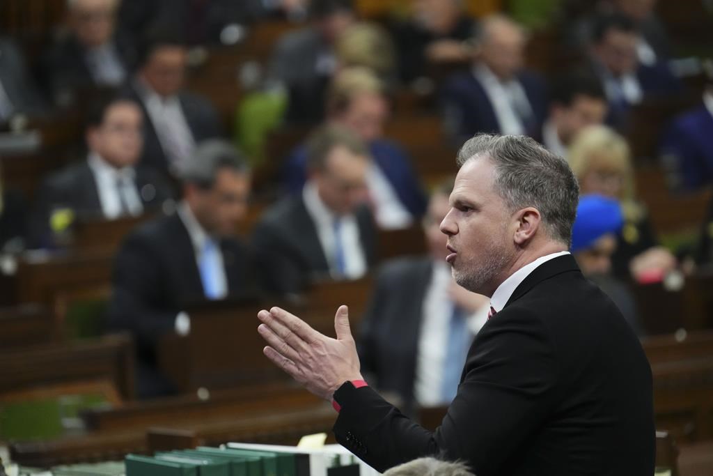 Assurance-médicaments: Ottawa ne s'engage pas à un droit de retrait pour le Québec