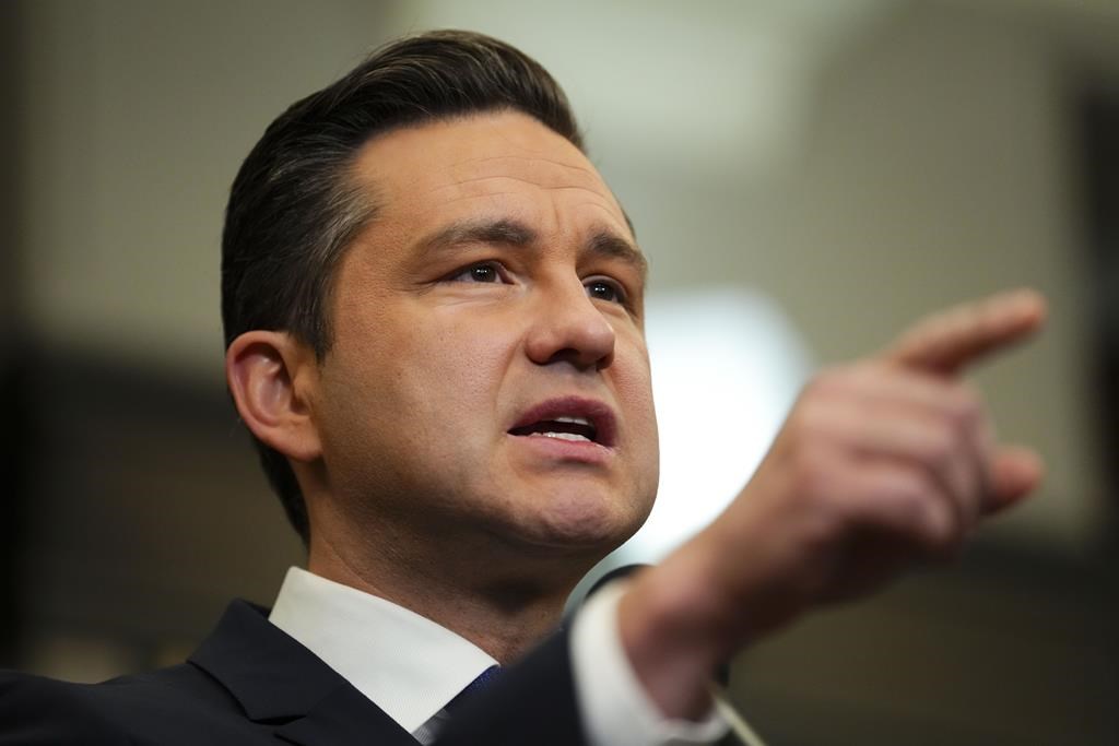 Poilievre veut donner des primes aux municipalités qui construisent des logements